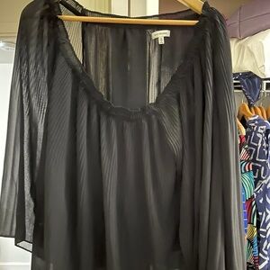 Black XL Max Studio top